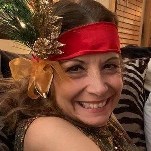 Meet your Posher, Simone